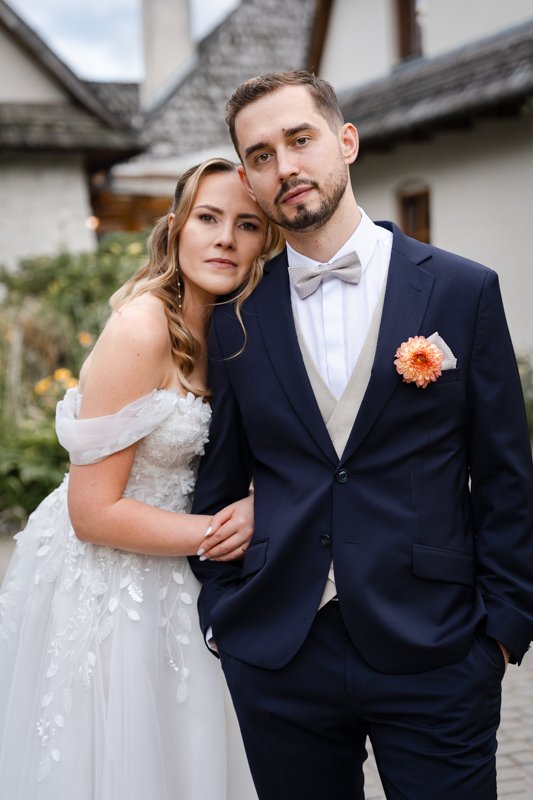rustic wedding portraits